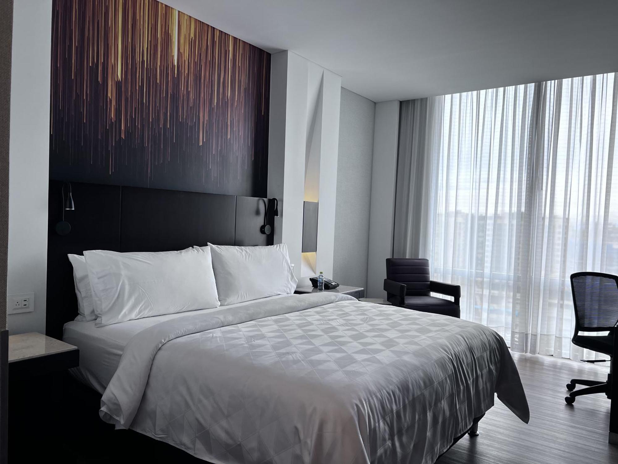 Holiday Inn Bogota Airport By Ihg Exteriör bild