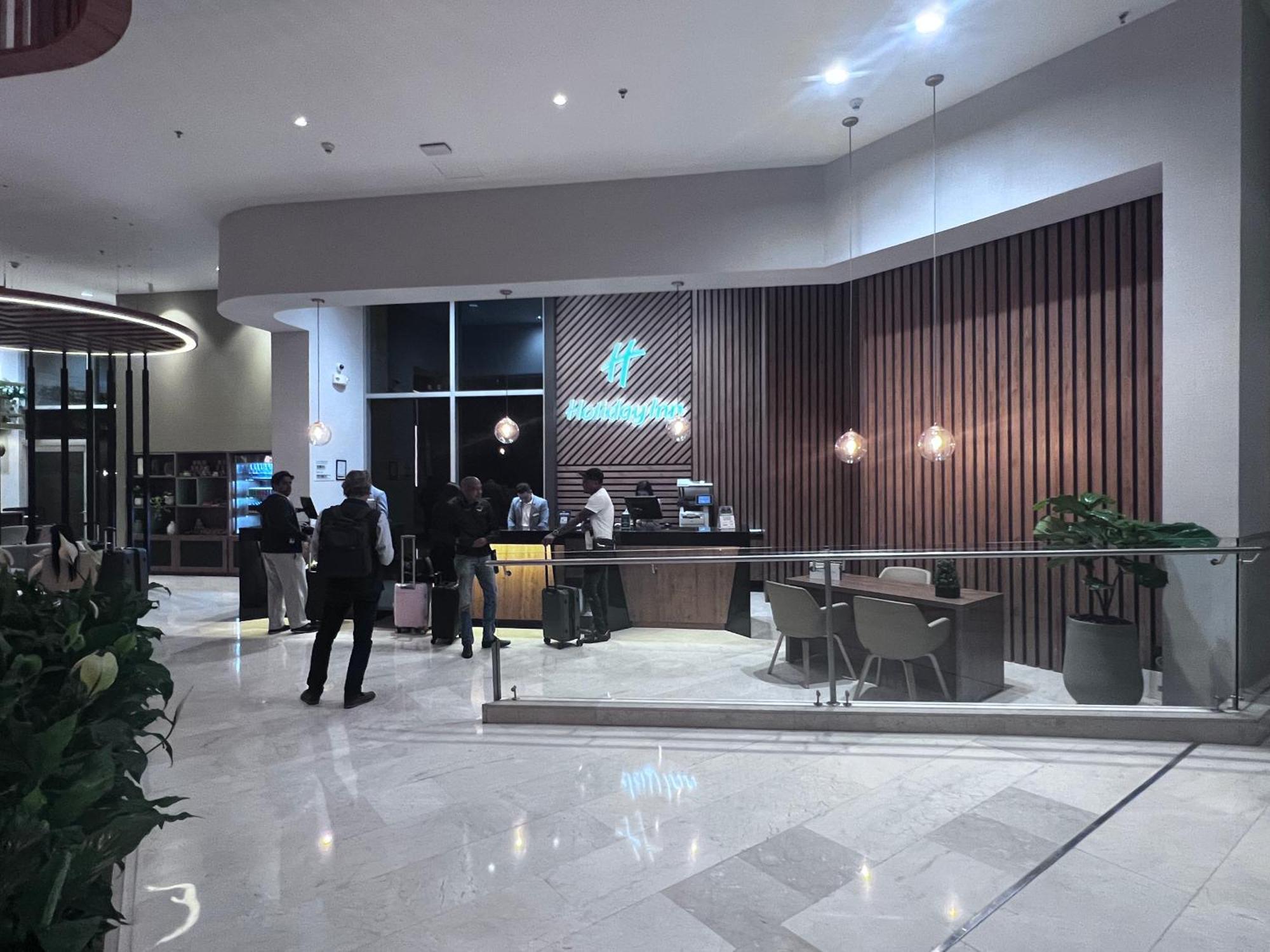 Holiday Inn Bogota Airport By Ihg Exteriör bild
