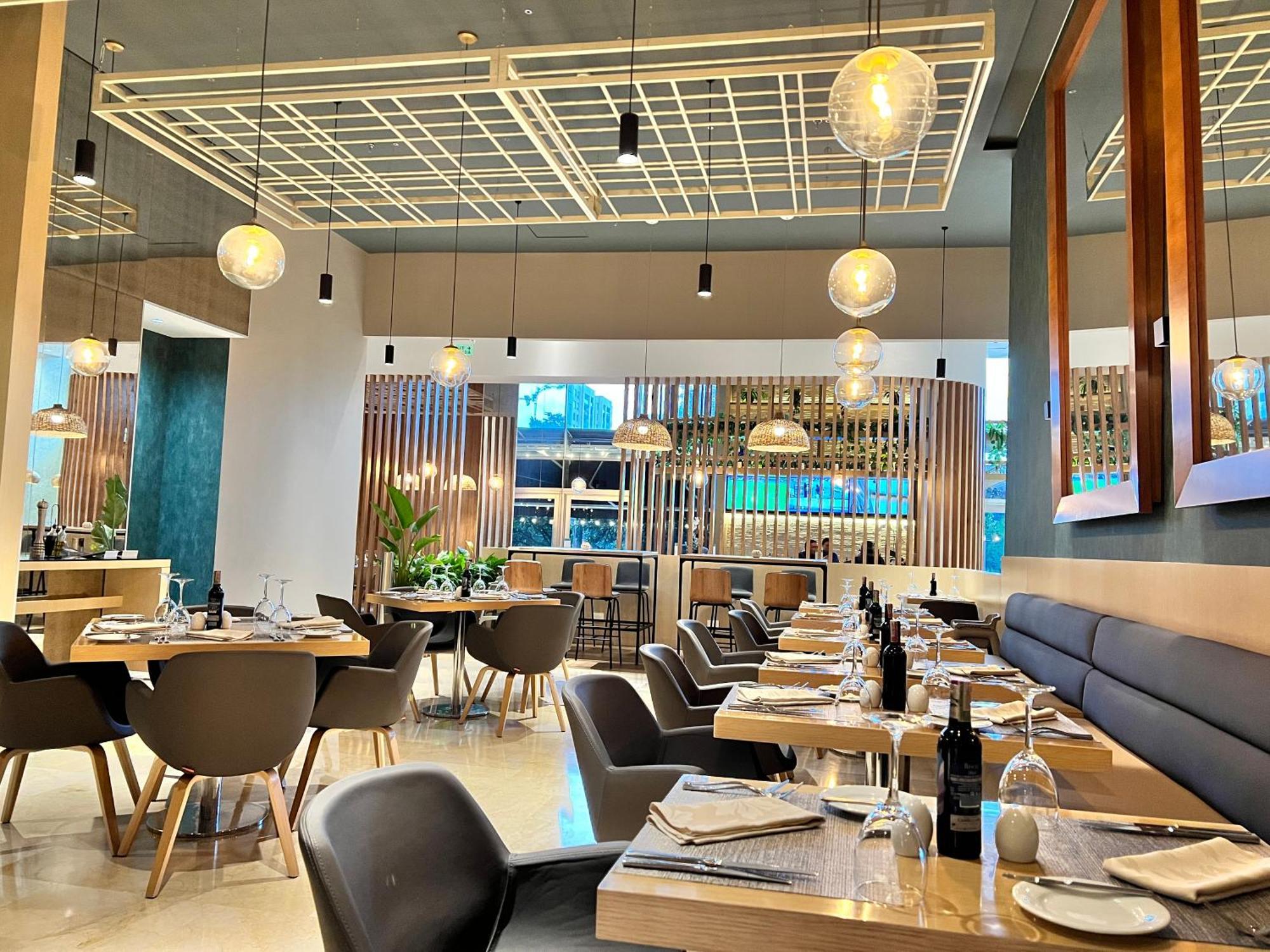 Holiday Inn Bogota Airport By Ihg Exteriör bild