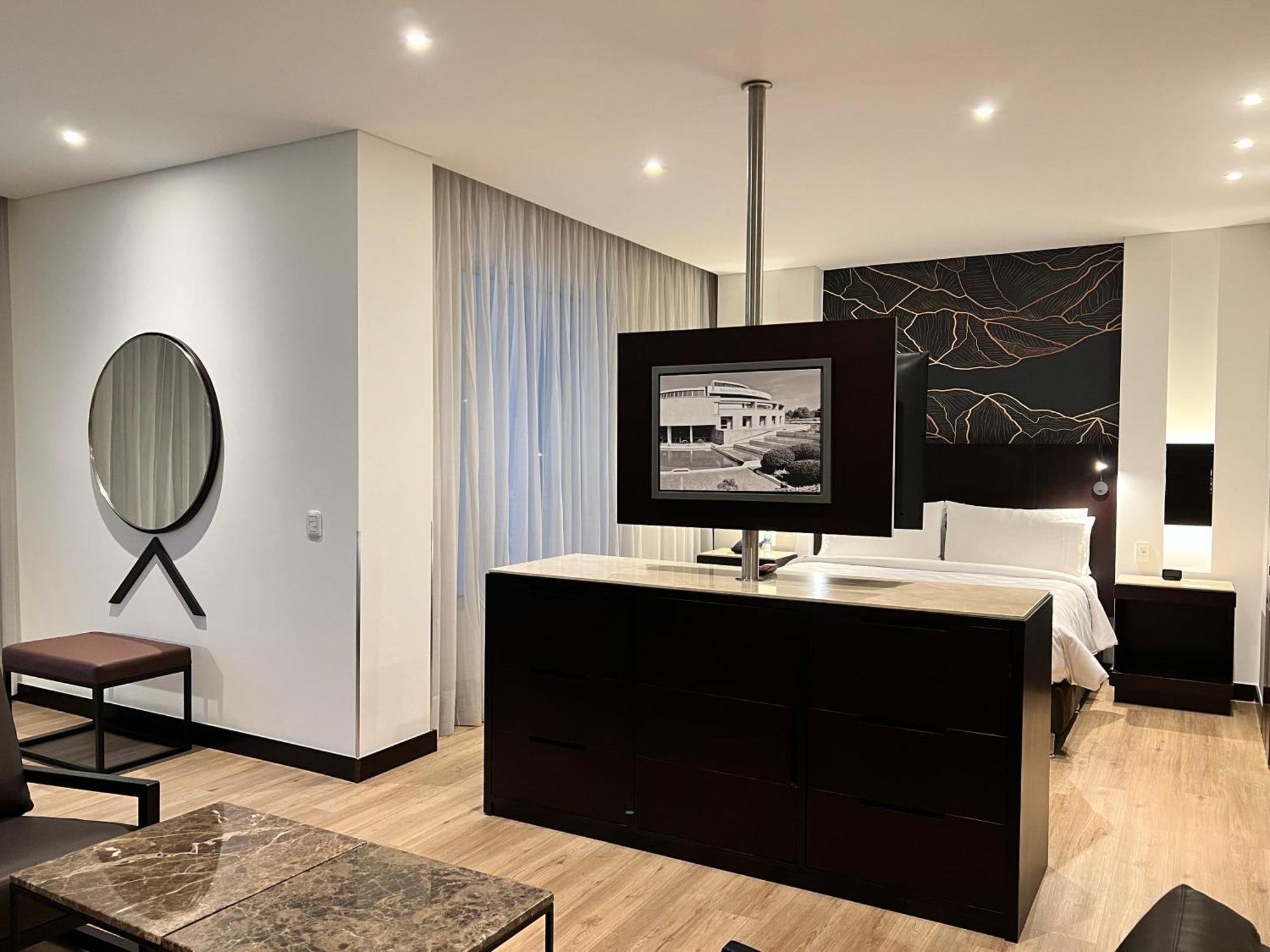 Holiday Inn Bogota Airport By Ihg Exteriör bild