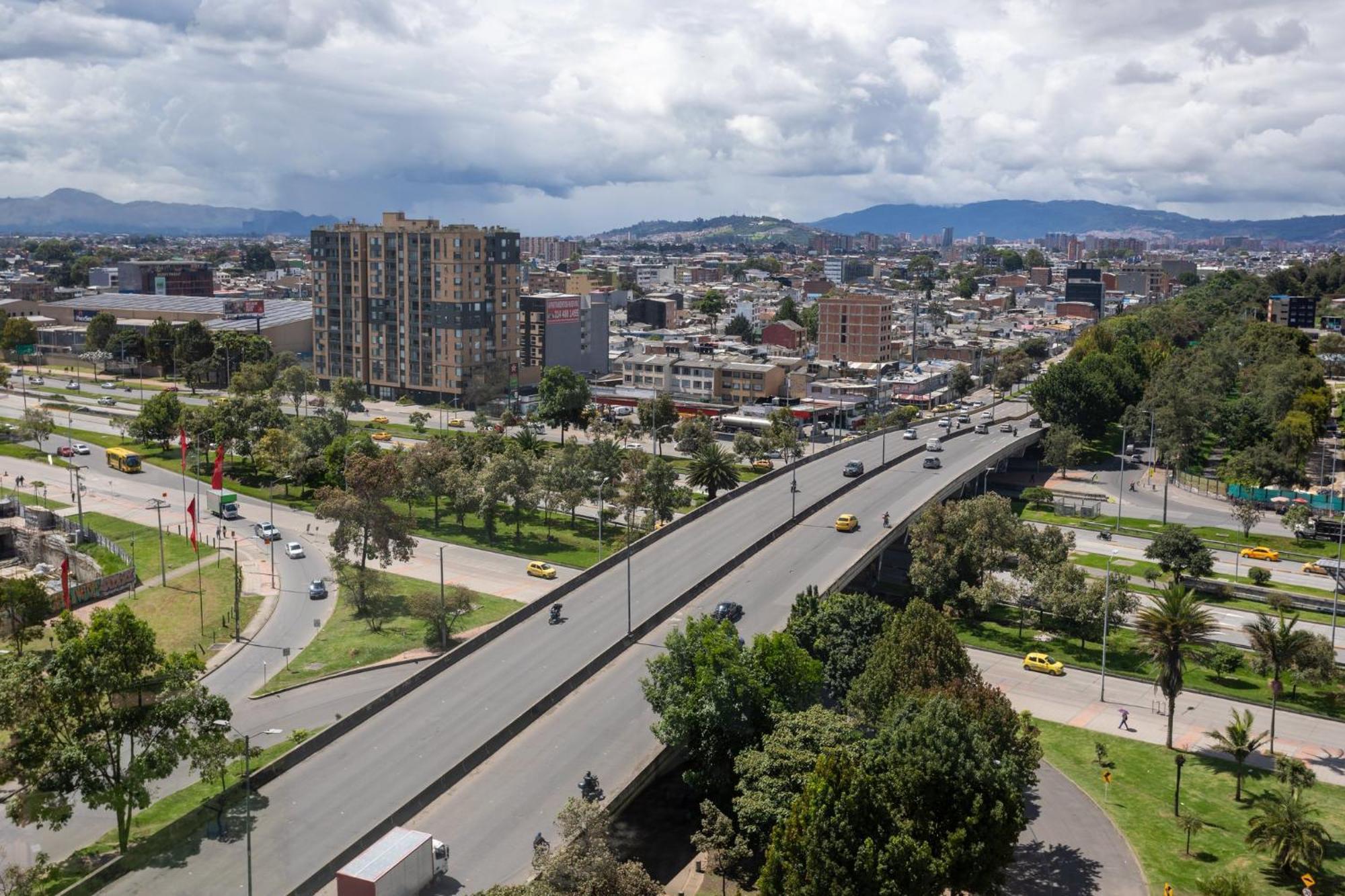 Holiday Inn Bogota Airport, An Ihg Hotel Exteriör bild